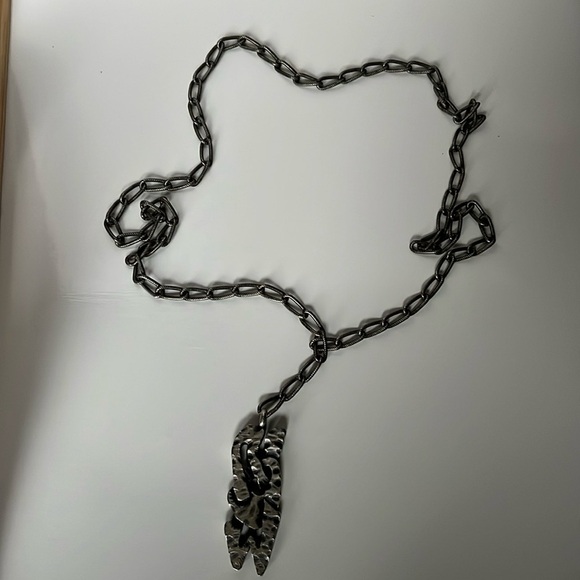 Vintage Colonial Pewter Signed Well’s Abstract Pendant Necklace - Picture 4 of 7